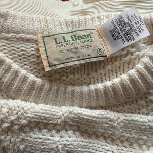 L.L. Bean Cream Crew Neck Sweater with Ribbed Knit Texture